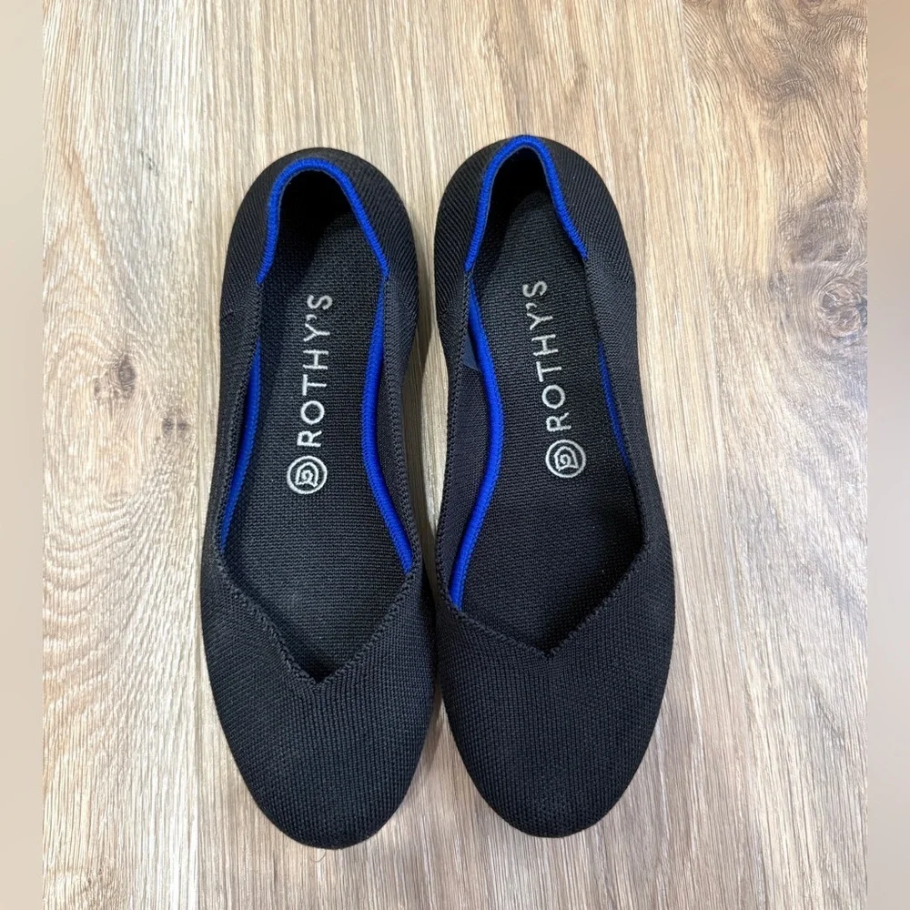 Rothy’s The Flat Black Blue Trim Size 8.5 EUC